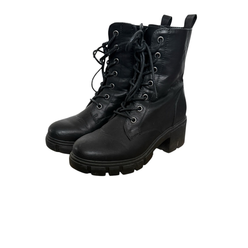 Dirty Laundry EUC Newz Black Combat Boots